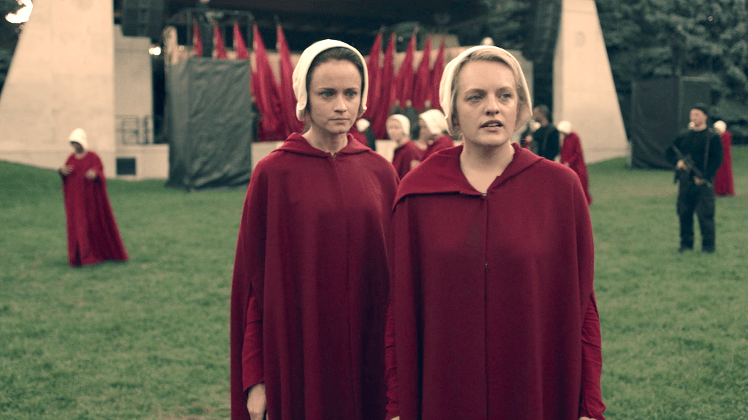 Elisabeth Moss valide Chase Infiniti pour jouer sa fille et personne ne proteste