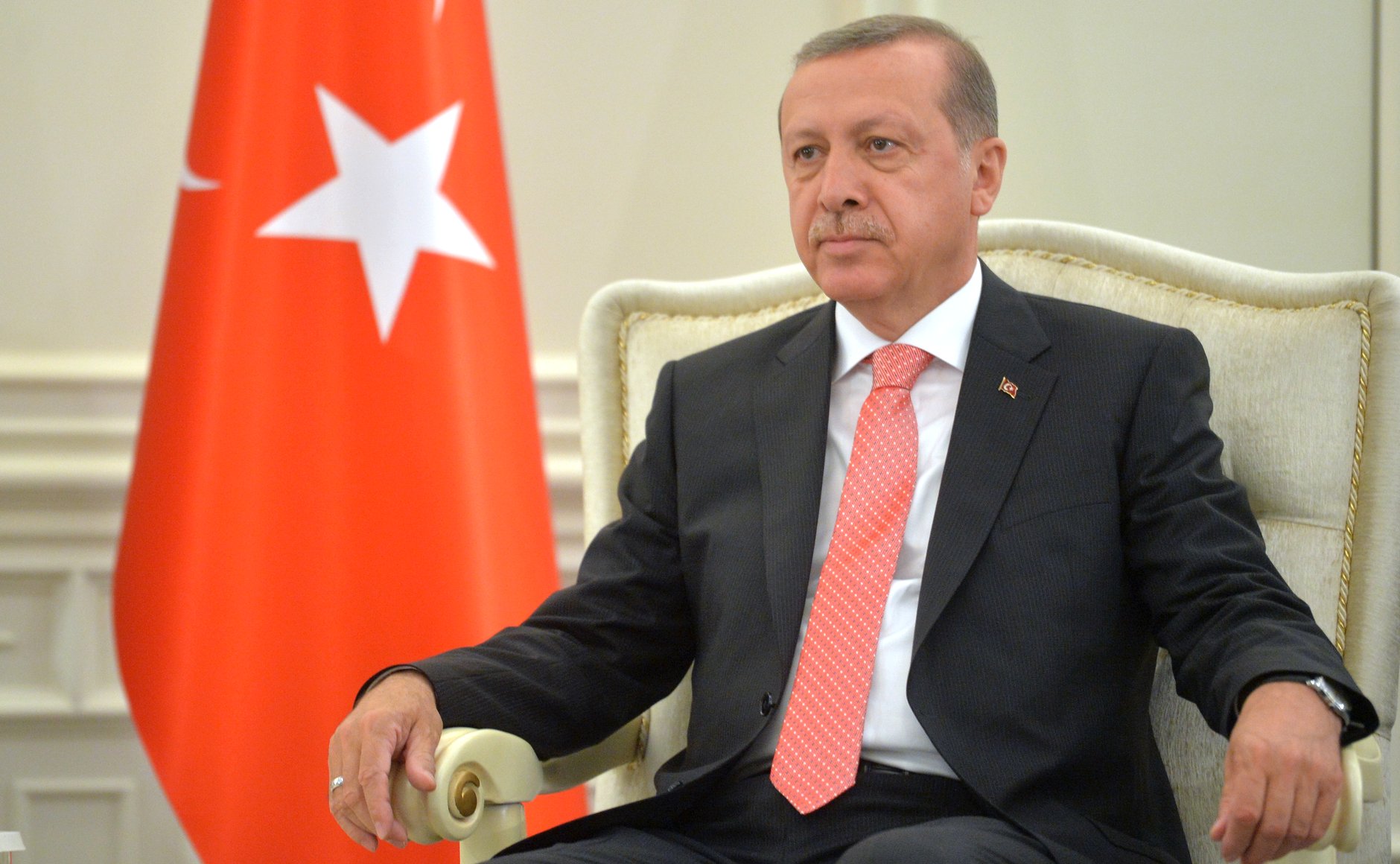 Erdogan demande la négociation avant que la région n'embrase