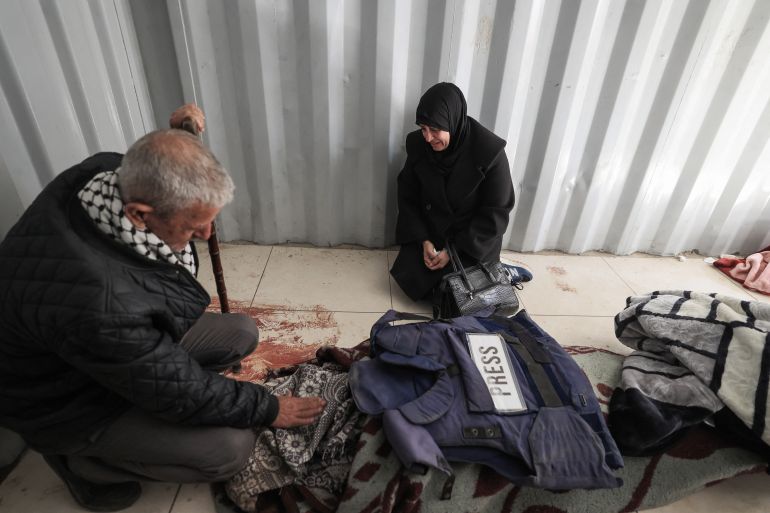 गाज़ा के हवाई हमले में फिलिस्तीनी पत्रकार अमल शामली की मौत