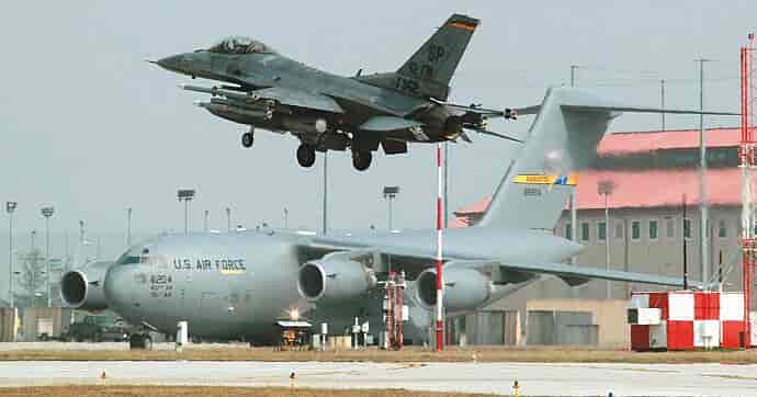 छिपा हुआ नेटवर्क: इटली में अमेरिकी सेना की महत्वपूर्ण उपस्थिति के अंदर