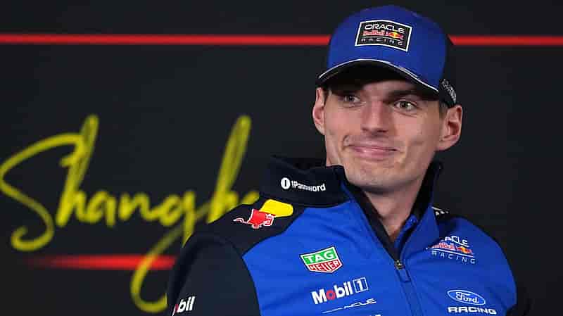 वर्स्टाप्पेन ने कहा: 'सिम बेचो, मारियो कार्ट निकालो' — पर असली बात 2027 में है