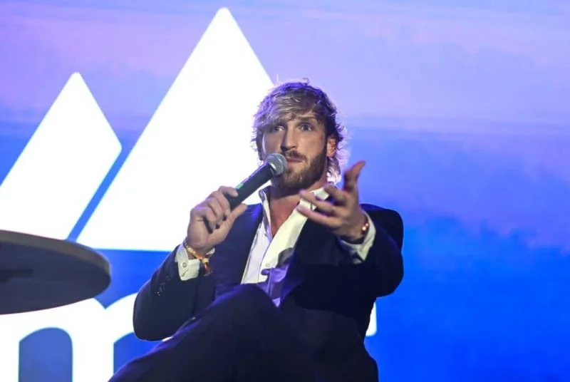 Por qué el desafío millonario de Logan Paul a Tom Brady es más que solo provocación